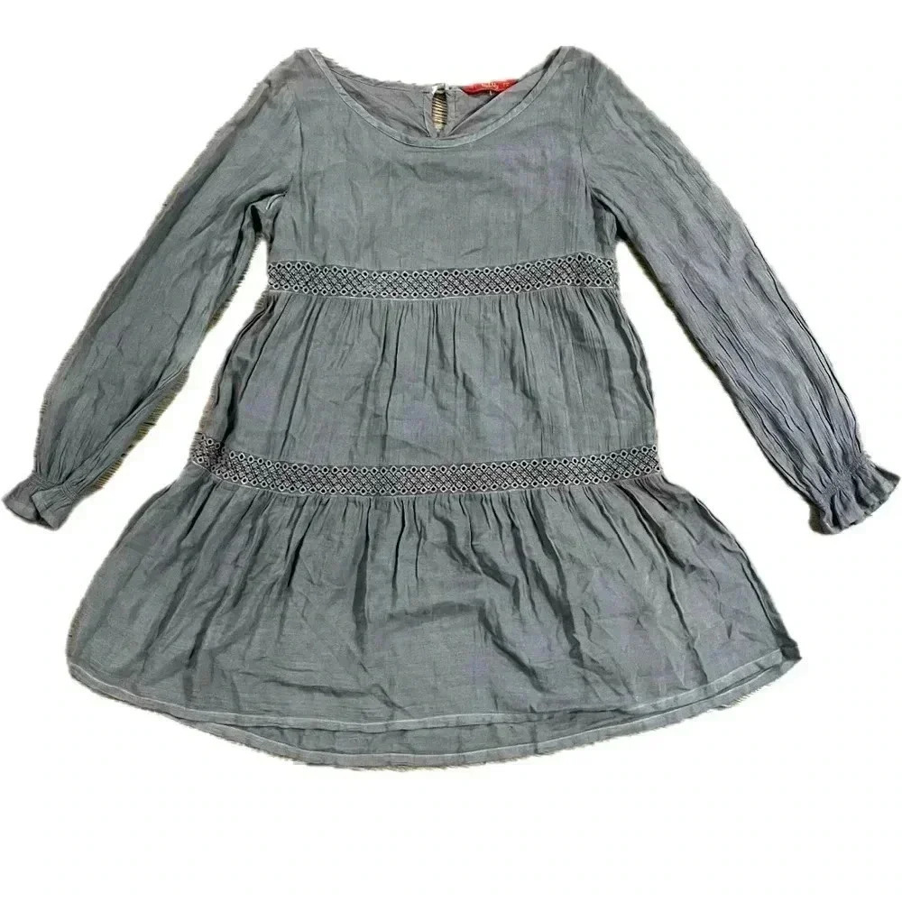 Gorgeous Revolve tigerlily boho embroidered gray dress